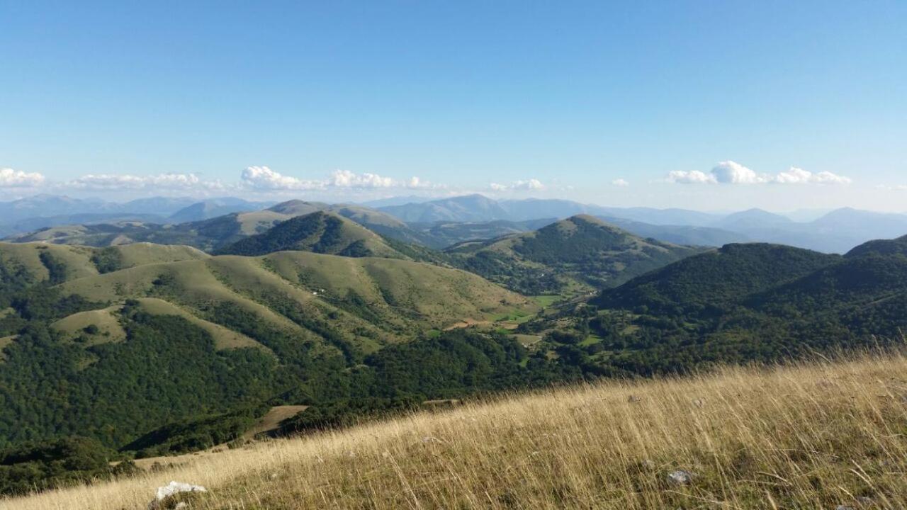 Agriturismo Pettino كامبيلو سول كليتونو المظهر الخارجي الصورة