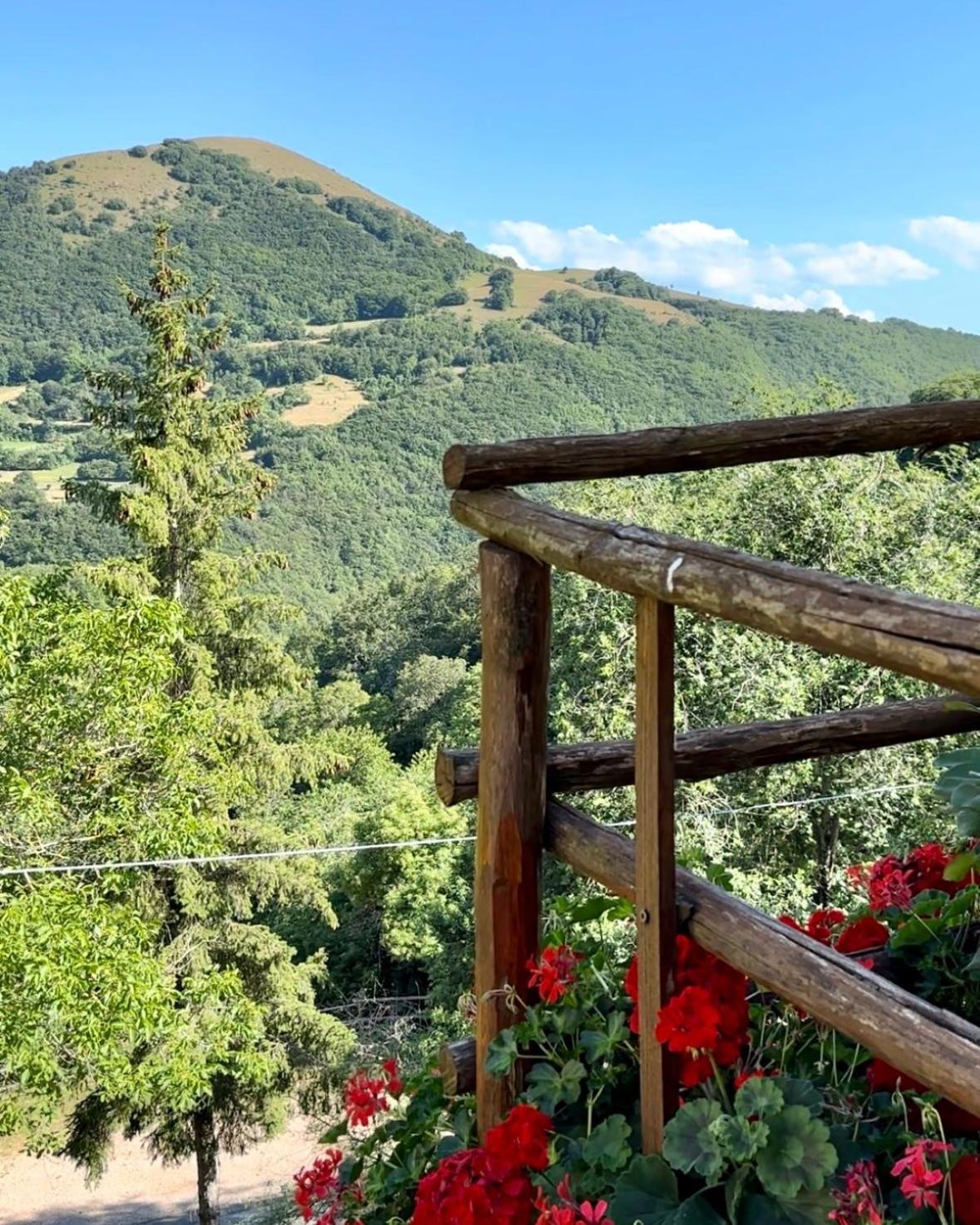 Agriturismo Pettino كامبيلو سول كليتونو المظهر الخارجي الصورة