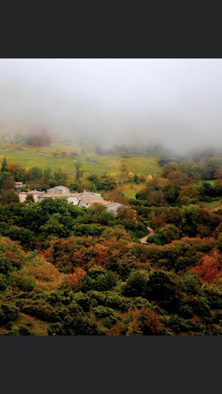 Agriturismo Pettino كامبيلو سول كليتونو المظهر الخارجي الصورة