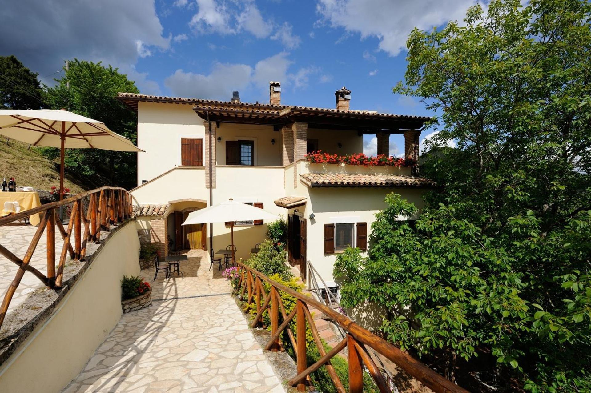 Agriturismo Pettino كامبيلو سول كليتونو المظهر الخارجي الصورة