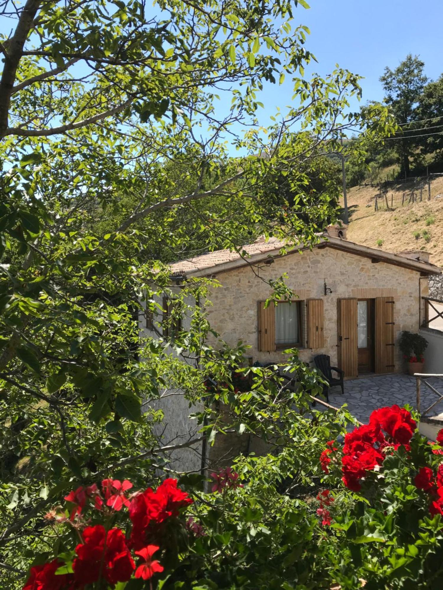 Agriturismo Pettino كامبيلو سول كليتونو المظهر الخارجي الصورة